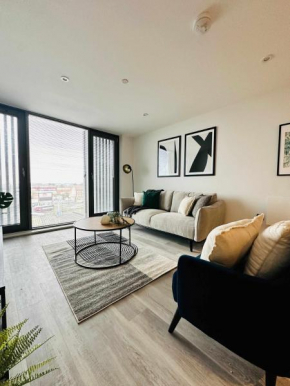Modern Central Birmingham 2 Bed Apartment